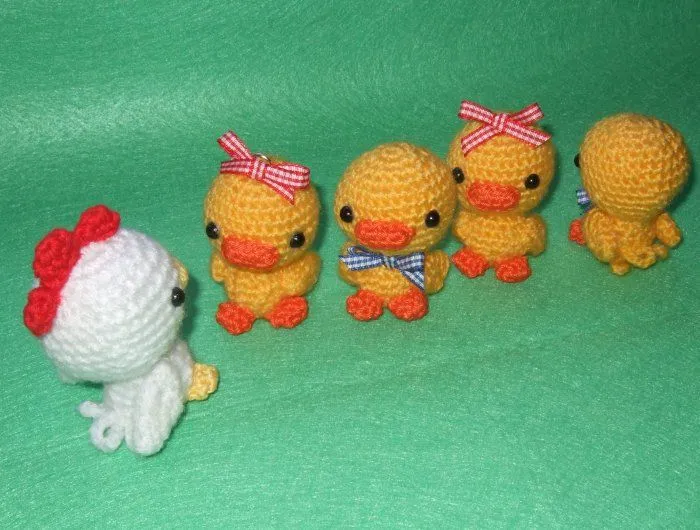 Carmen Atelier: ♥ Gallina y Pollitos Amigurumi - Amigurumi ...