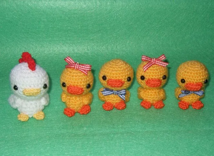 Carmen Atelier: ♥ Gallina y Pollitos Amigurumi - Amigurumi ...