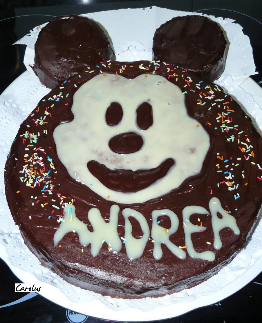 Carolus Cocina: Tarta de Mickey Mouse de chocolate y fresa