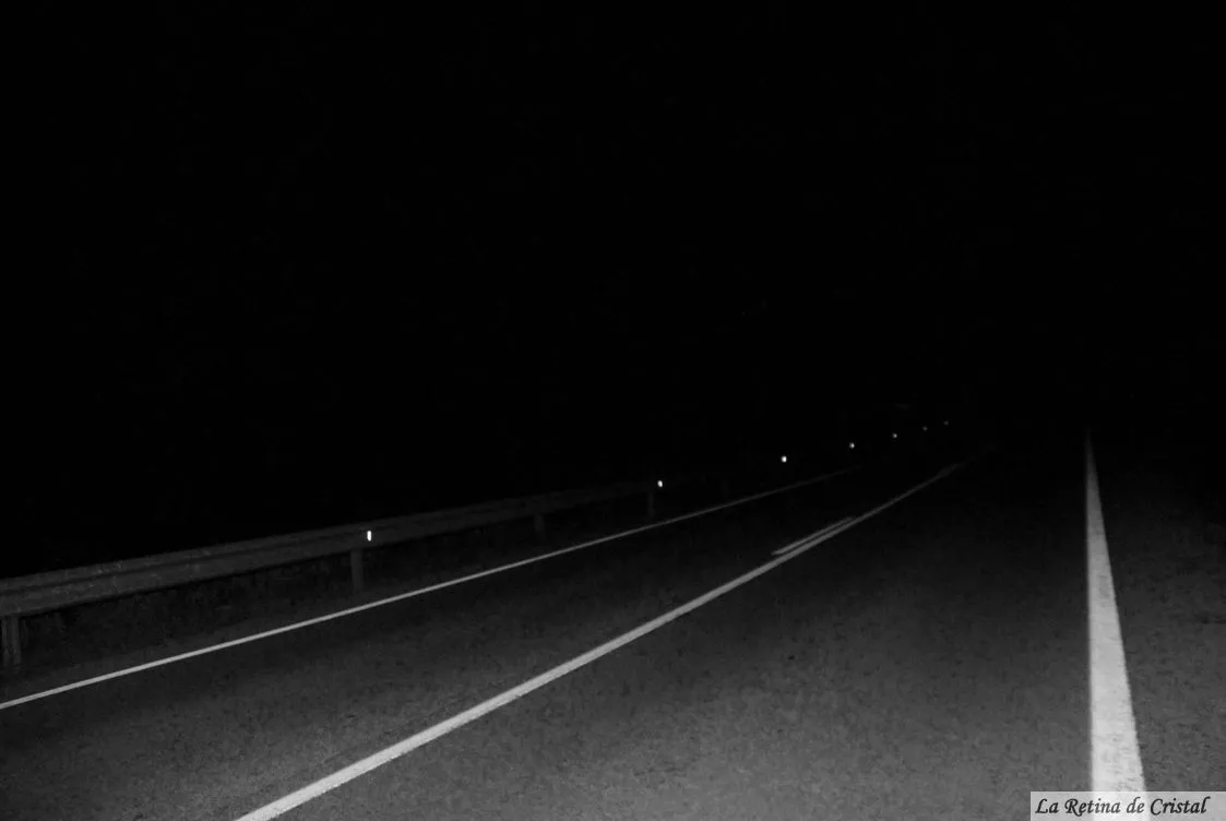 carretera de noche