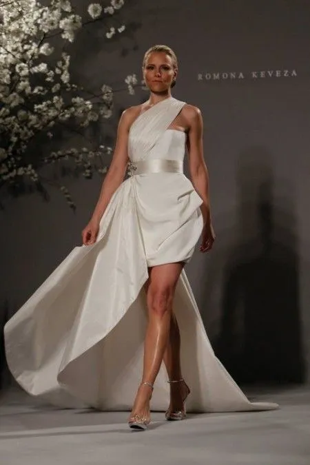 cars Blogger forever: Elegantes vestidos de novia 2011 Romona Keveza