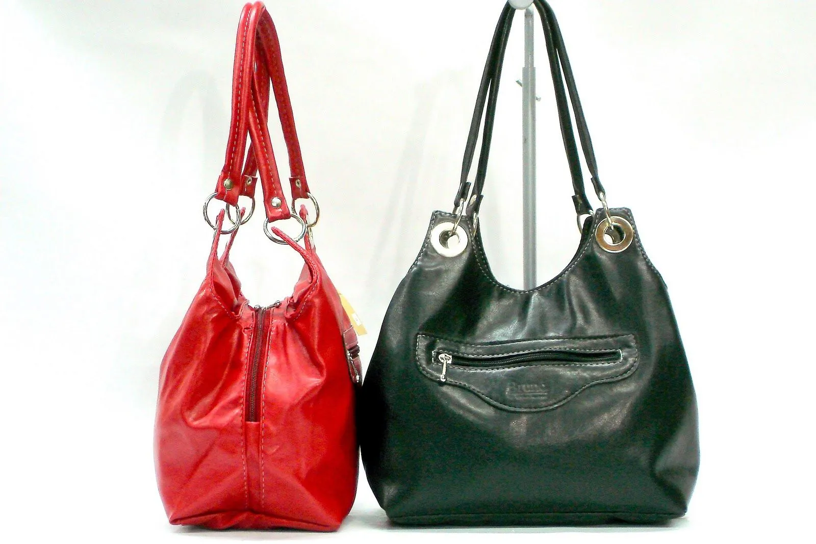 Carteras Bruno: Carteras simil Cuero PU