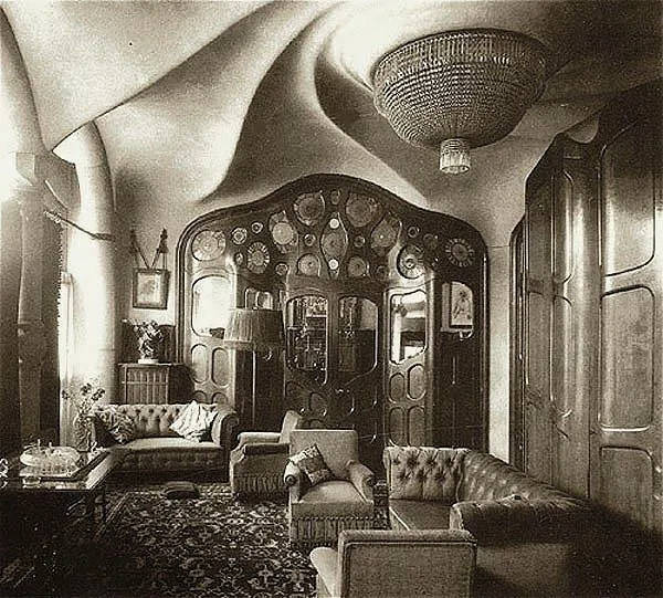  ... Casa Batllo > Album - Foto de la época del gran salón de la Casa