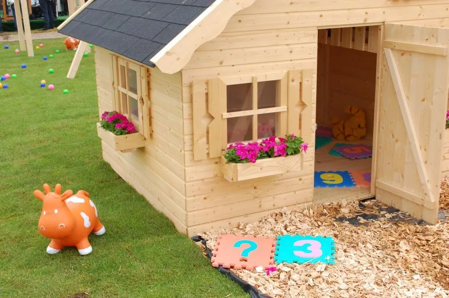 Casa de madera para jugar