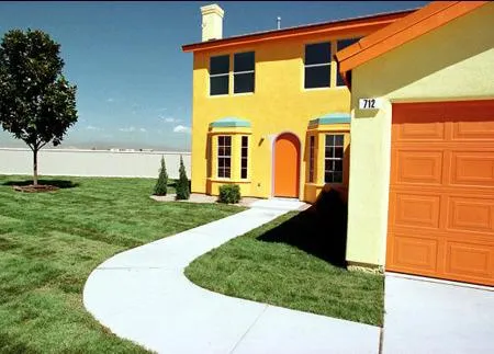 La casa de los Simpsons version real. | E L   C A M I N O