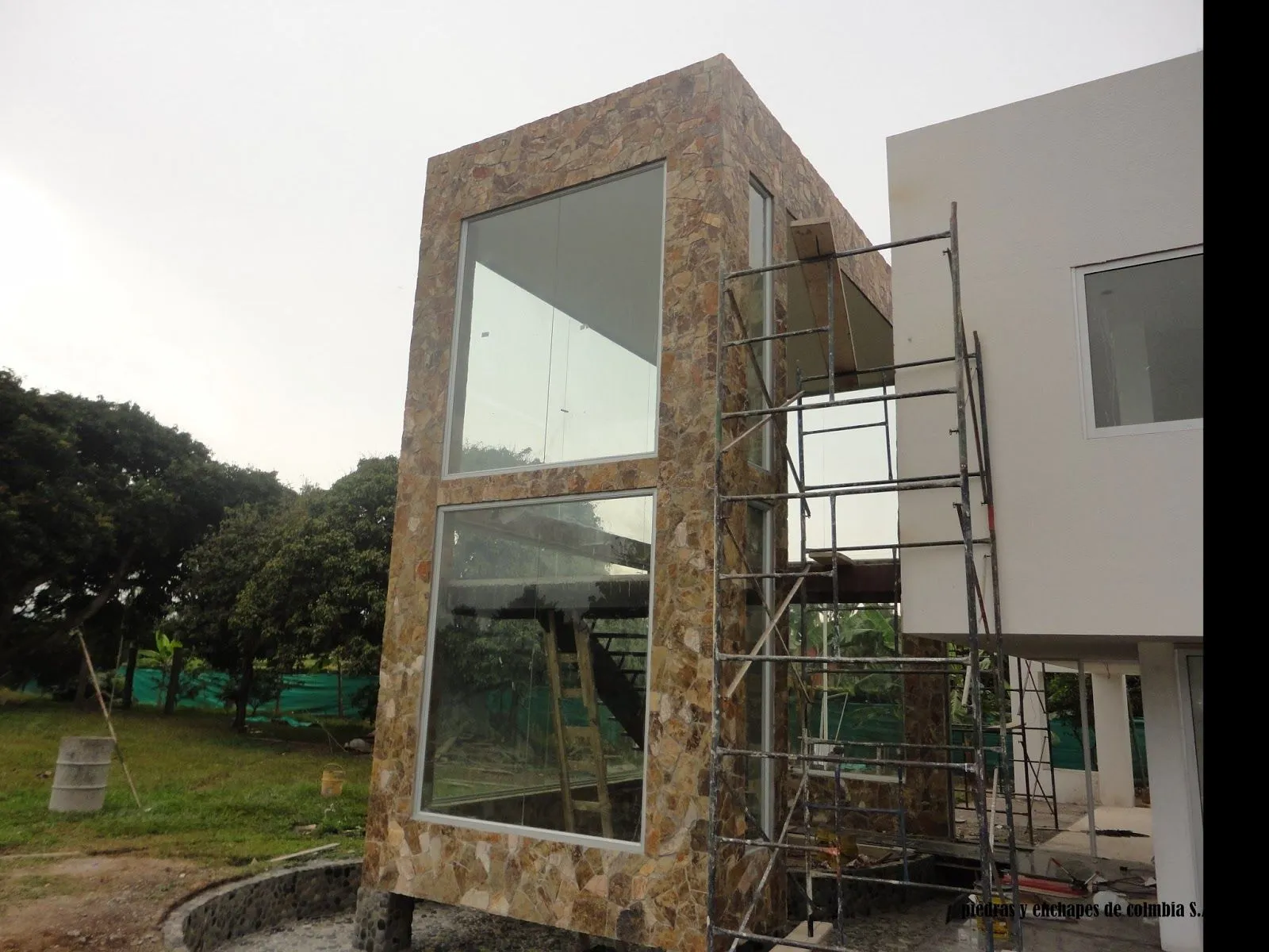 CASAS ENCHAPADAS CON PIEDRA | PIEDRAS LAJAS DEL PACIFICO