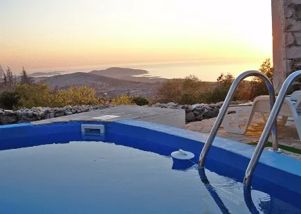 Casas con piscina para familias numerosas