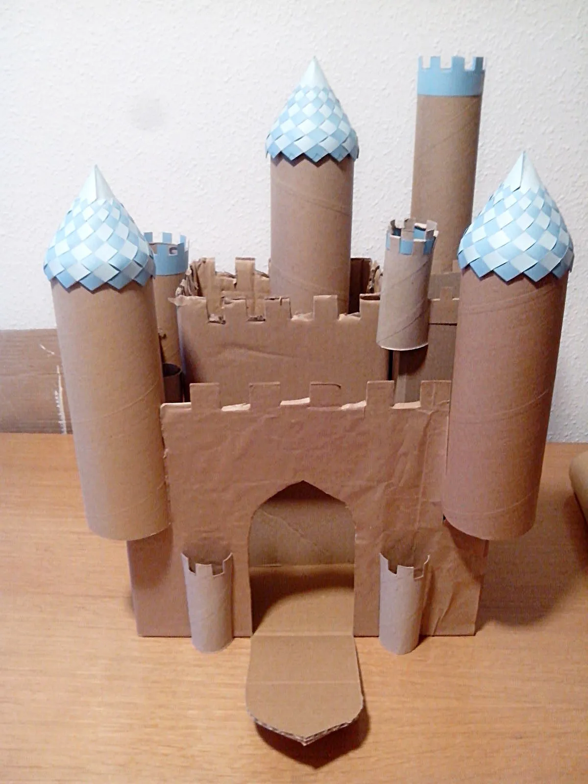 El castillo del Belén con rollos de papel | Desvaríos de una (por ...