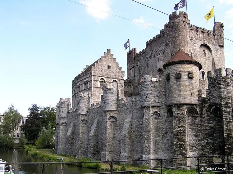 Castillo-Hot-Gravensteen-en- ...