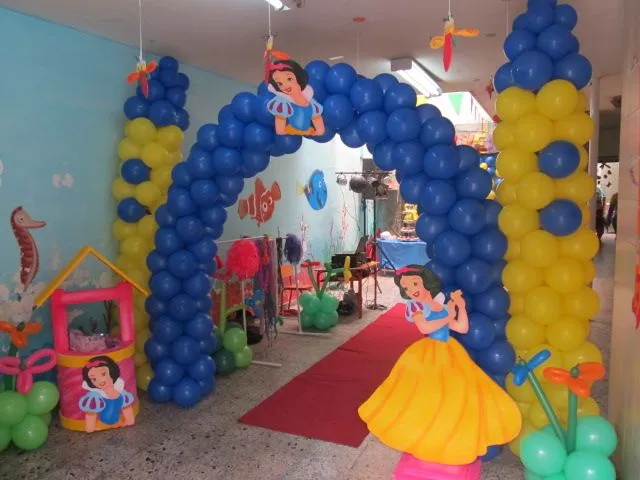 CASTILLOS DE GLOBOS | Fiestas infantiles Medellin, decoracion ...