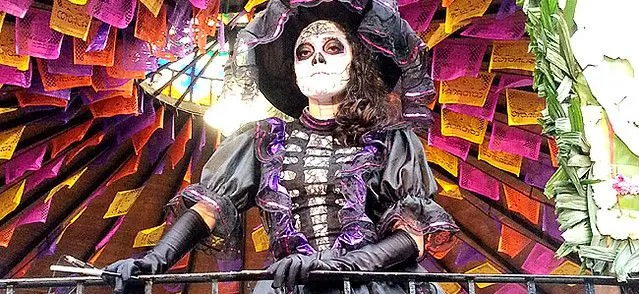 CATRINAS Y CALAVERAS EN COYOACÁN | TequiLeaks