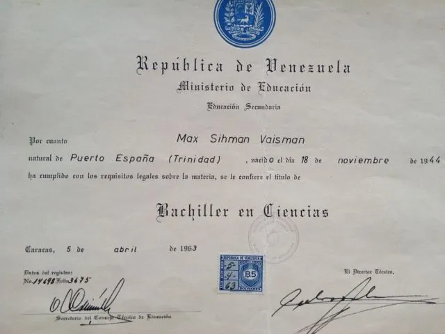 cazador de memorias: ENSAYOS .50 Años. Graduación de bachilleres.