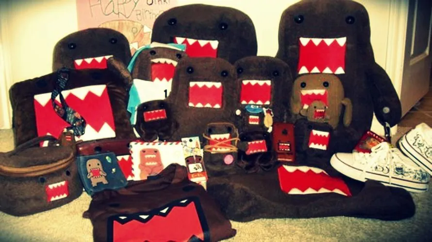 celebrity hollywood cool: Domo Kun Kitten