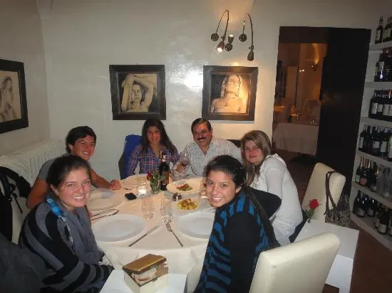 Cenando en familia: fotografía de Foligno, Province of Perugia ...