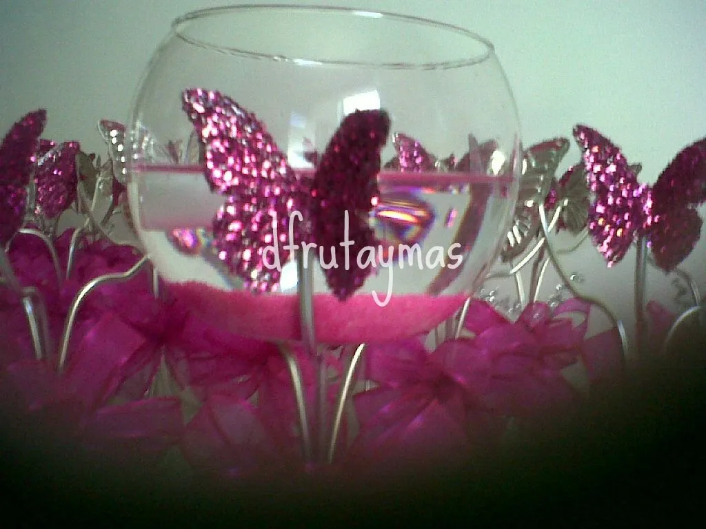 centro de mesa con mariposas | D´FRUTA Y MAS