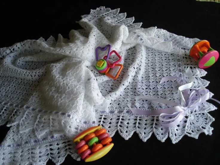 chal para bebes on Pinterest | Bebe, Patrones and Ganchillo