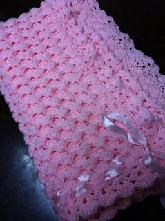 Modelos de colchas tejidas a crochet para bebé y sus descripciones ...