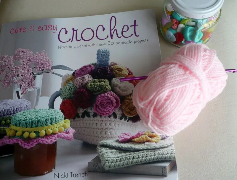 Ché! Crochet: Book Review 4: " Cute & Easy Crochet"