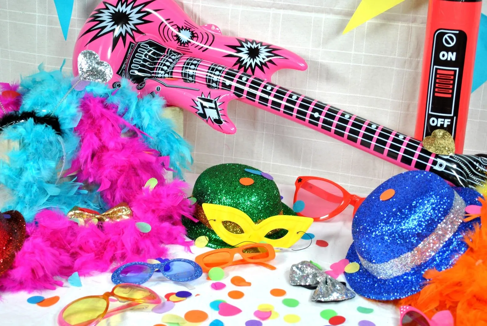 CHEAP AND COOL: Photocall para fiesta o cumpleaños