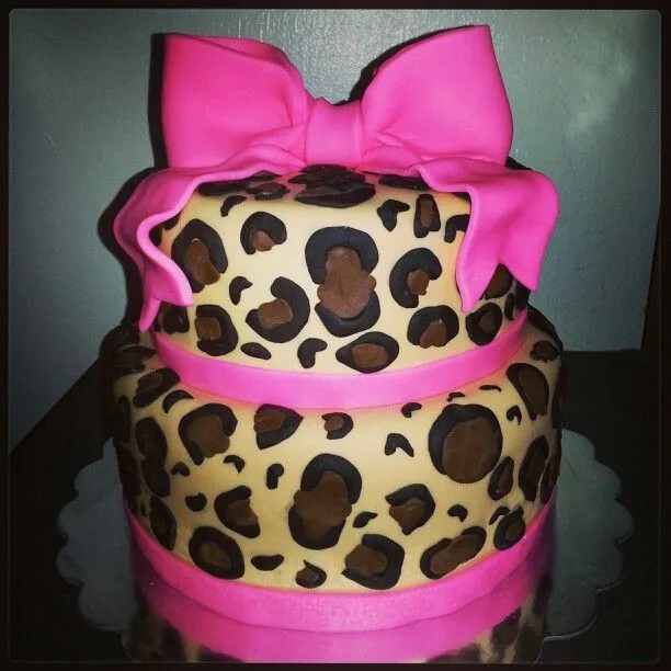 Cheetah print baby shower cake | cakes! | Pinterest