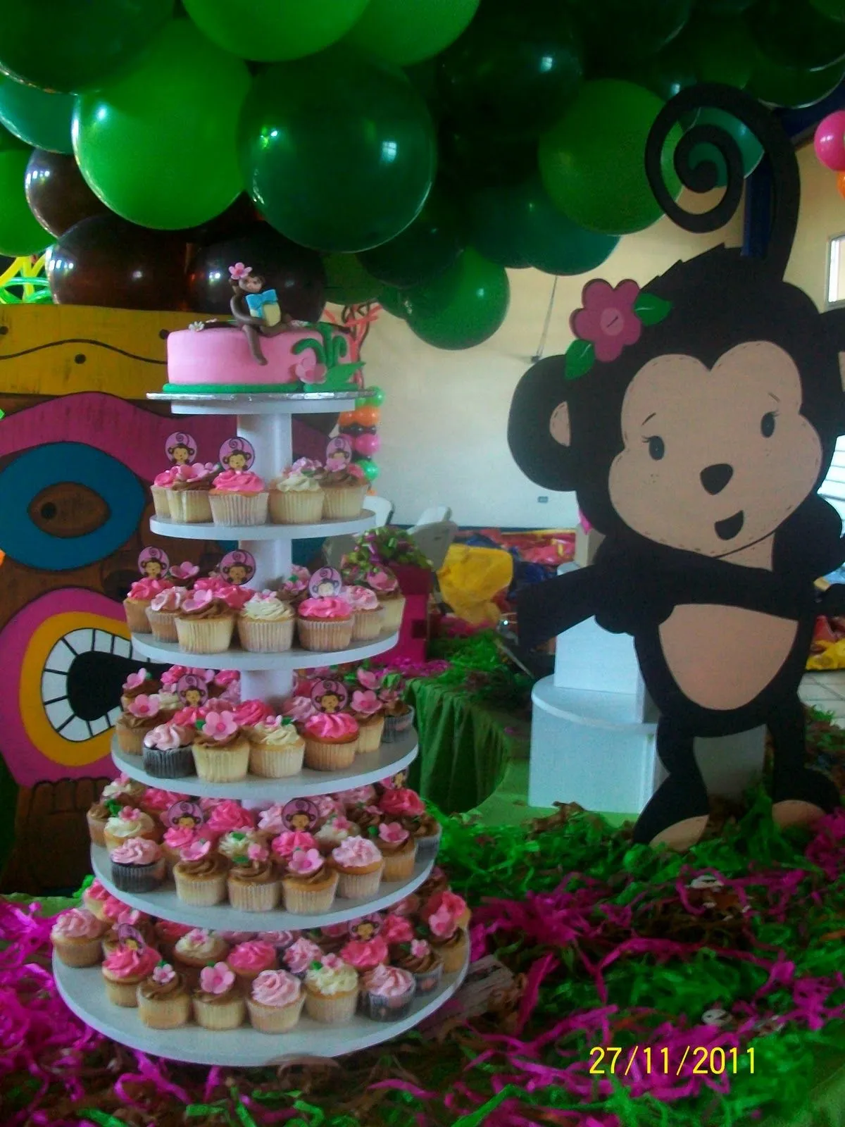 Cherry, Pasteleria Creativa: Torre de Cupcakes Monkey