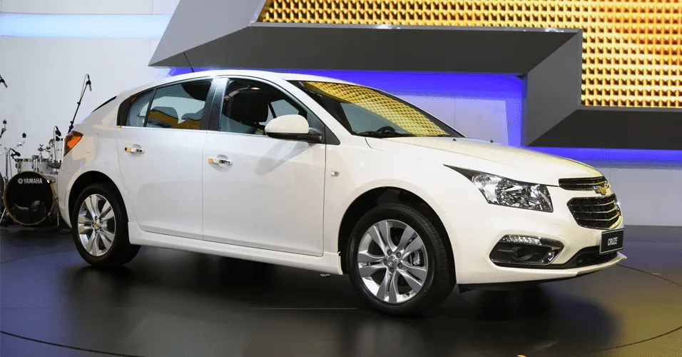 Chevrolet Cruze LTZ 2015 - Fotos - UOL Carros