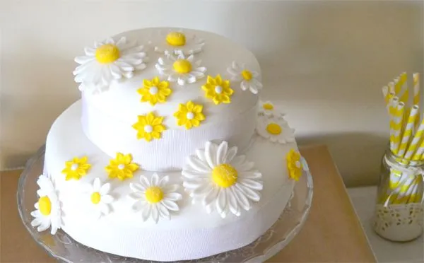 La chica de la casa de caramelo: Baby shower vintage para Martina