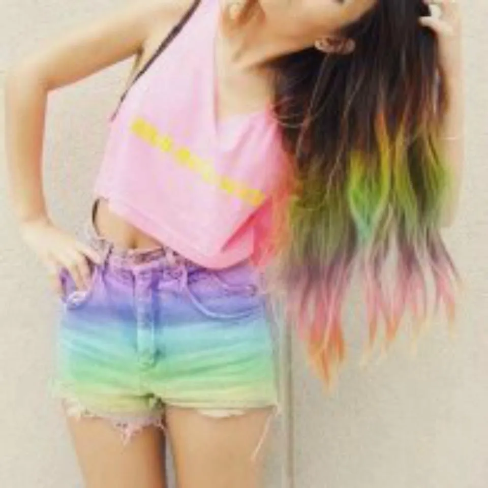 COSAS SOLO PARA CHICAS ***: CABELLO TEÑIDO O DE COLORES