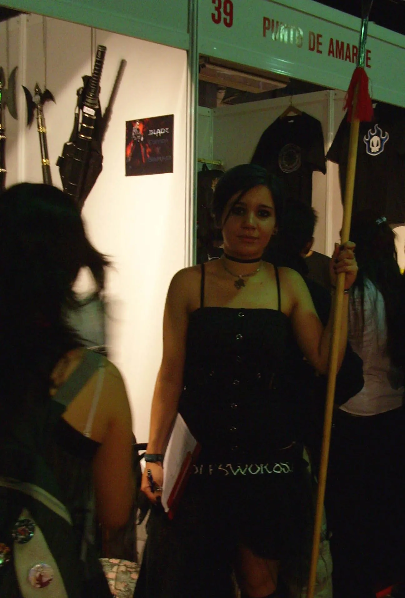 Chicas tiernas con armas, una buena estrategia para atraer visitas al ...