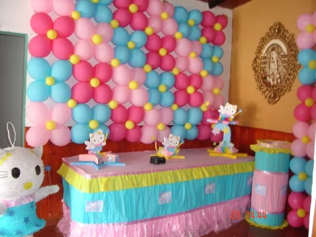 Decoración para la mesa principal de Hello Kitty - Imagui