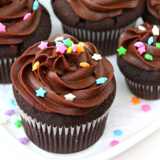 Chocolate Cupcake - Diseños de Cupcakes : Fiestas Infantiles Decora