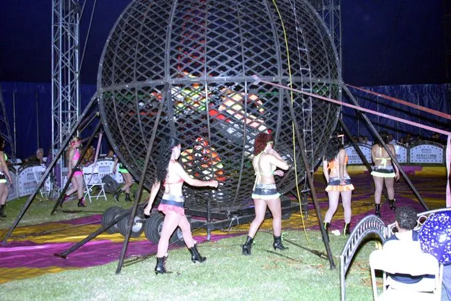 Las Chulas Chulas de Circo Caballero