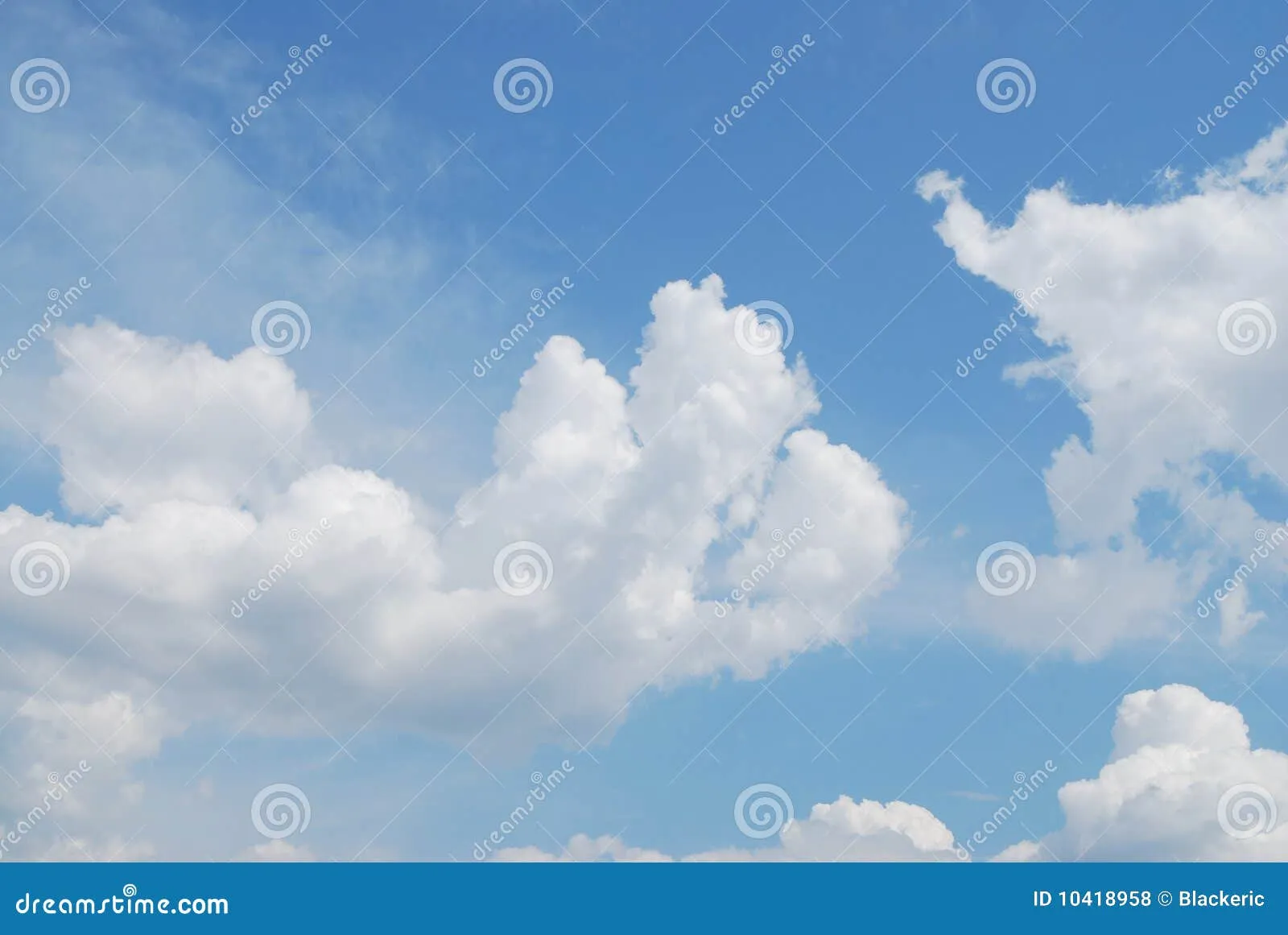 Cielo Azul, Nubes Blancas Fotos de archivo libres de regalías ...