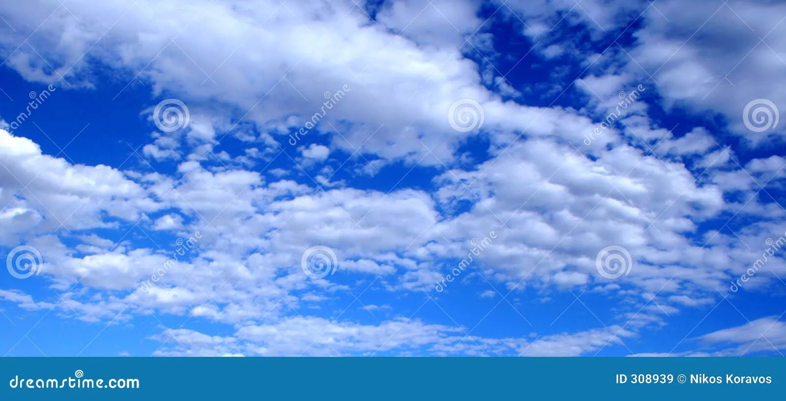 Cielo Azul Y Nubes Imágenes de archivo libres de regalías - Imagen ...