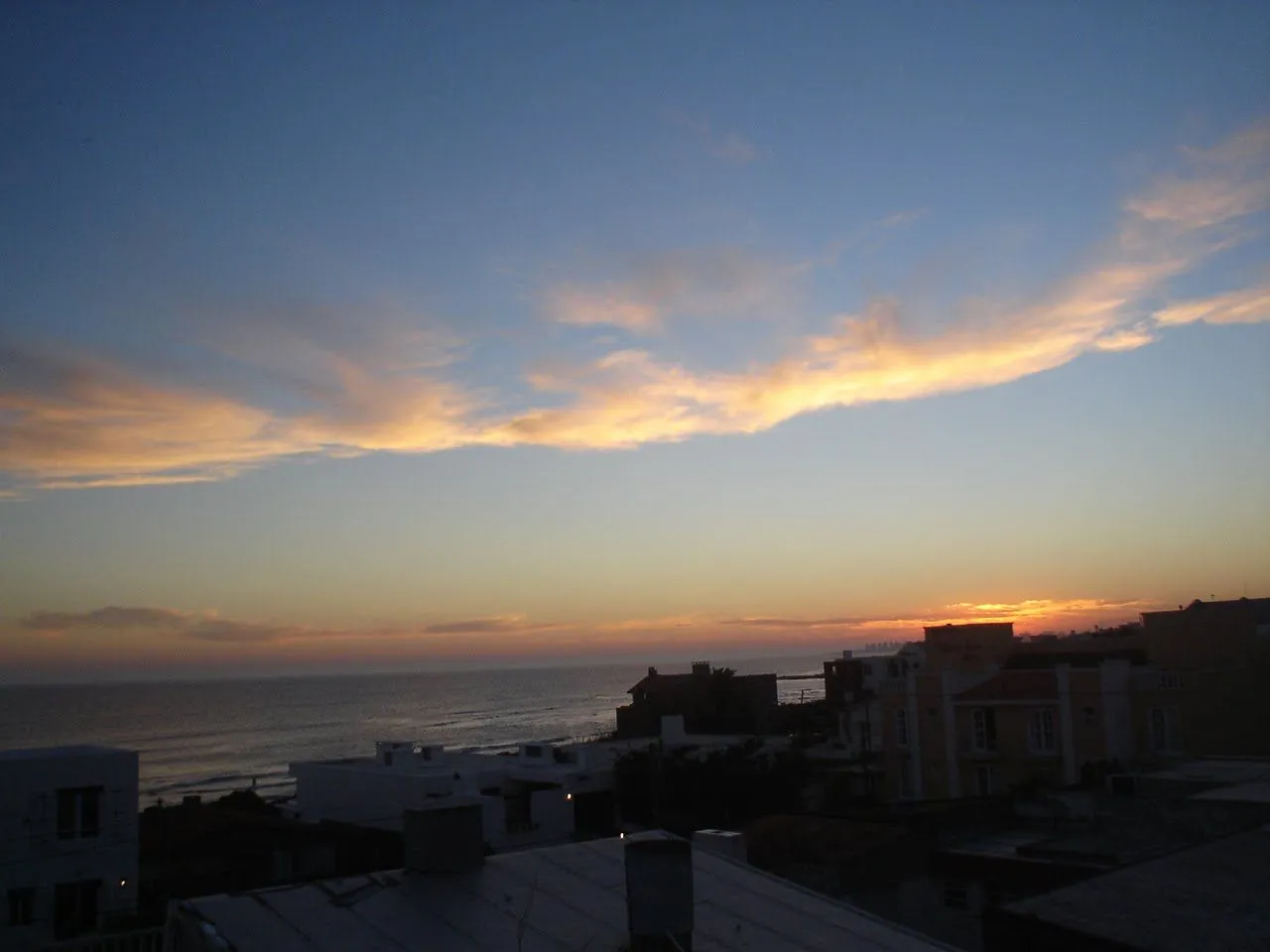 Todos los cielos: CIELO DE ATARDECER ESTEÑO