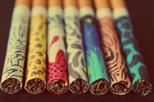 Cigarros de colores humo con frases - Imagui