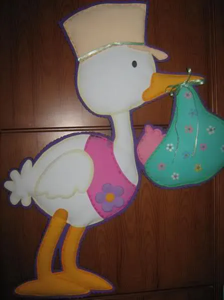 Recuerdos de fomi de cigueñas con moldes para baby shower - Imagui