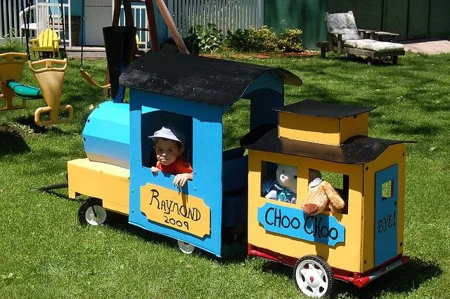 Circus Train on Pinterest | Cardboard Train, Tea Box and Train Costume