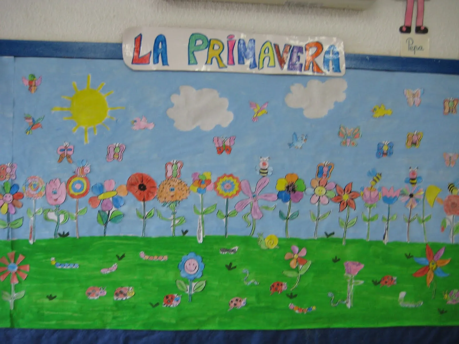 CLASE DE ELENA 4 AÑOS: MURAL DE LA PRIMAVERA