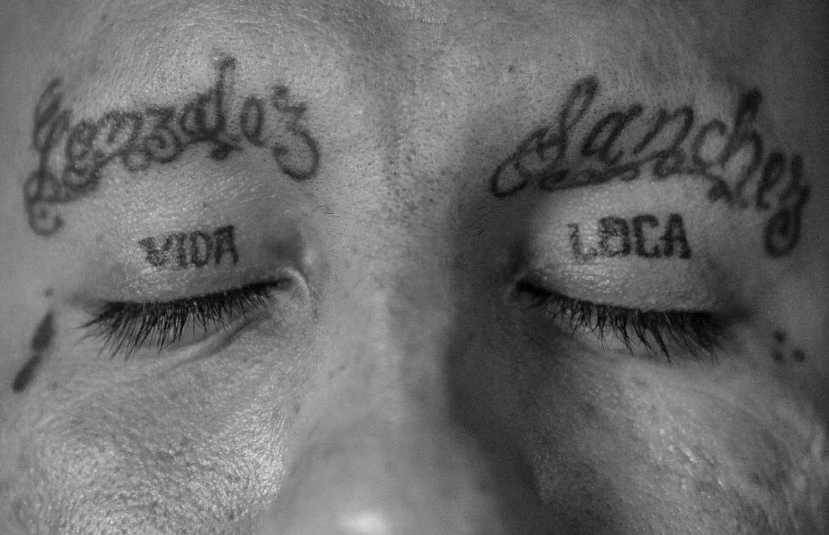 Tu “clika”, tu barrio | CARTEL URBANO