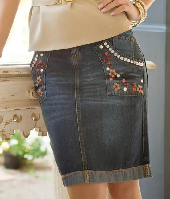 ClosetZoe Moda Feminina | Joyaly - Saia Jeans Bordada