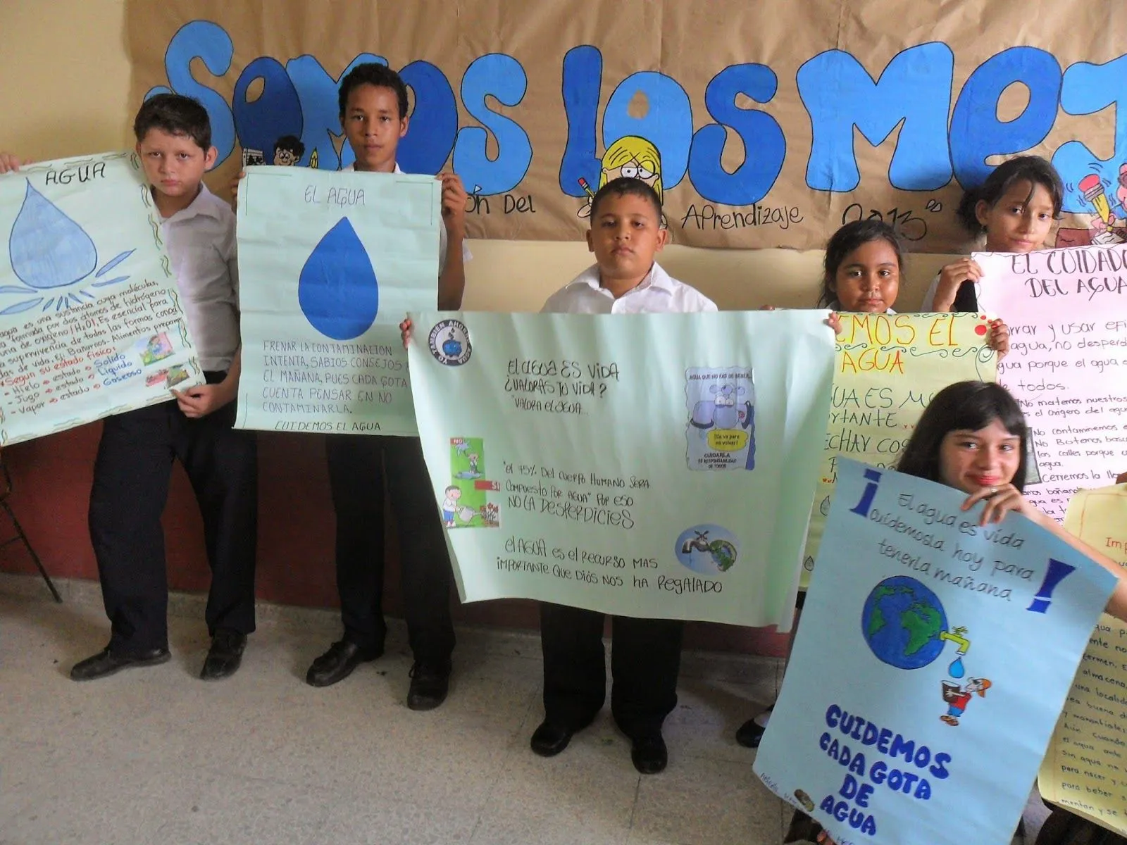 CLUB DEFENSORES DEL AGUA: DIA DEL AGUA, ELABORACIÓN DE CARTELERAS CON  MENSAJES ALUSIVOS AL AHORRO DE AGUA.