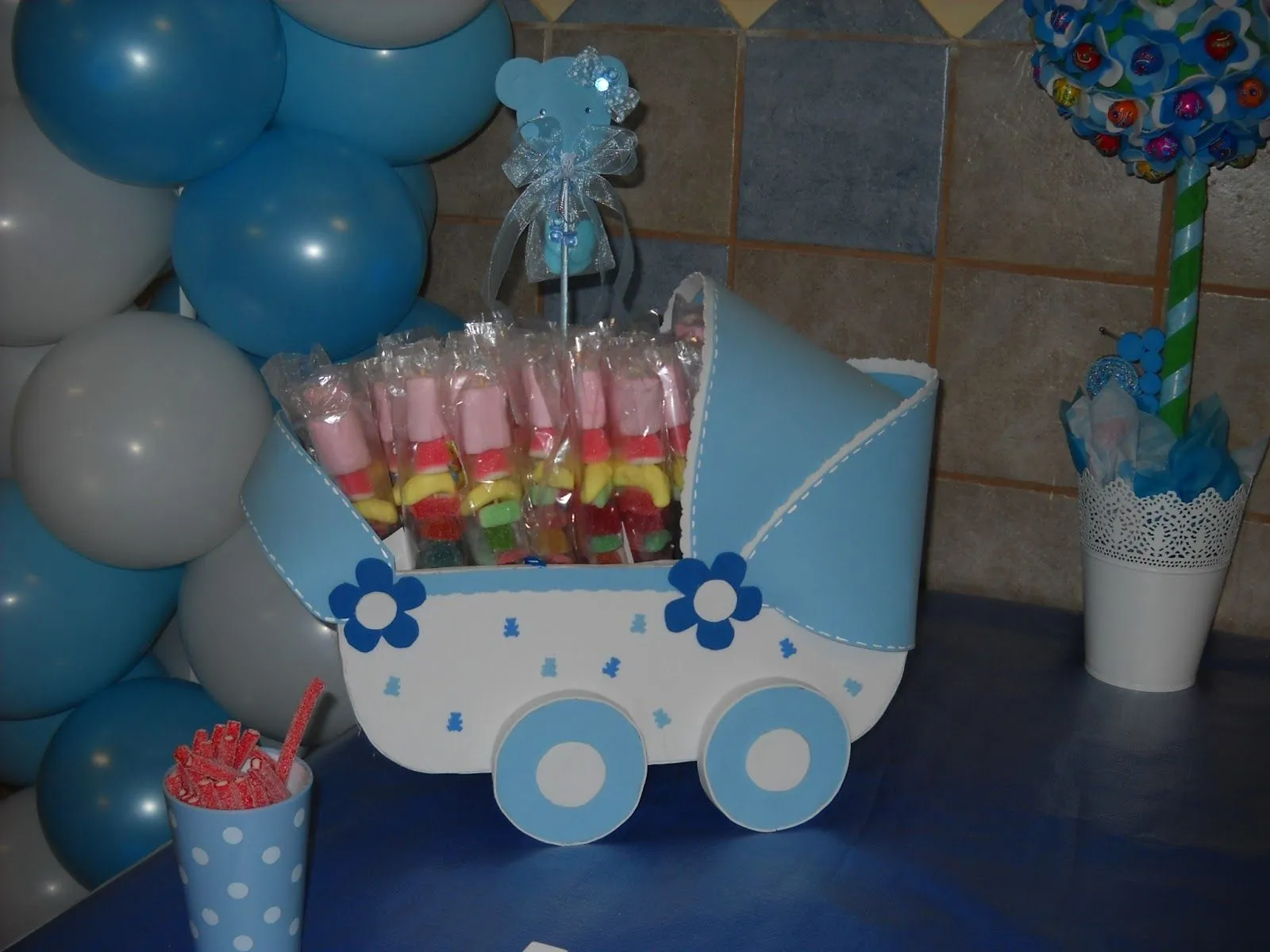 Carritos bebé goma eva - Imagui