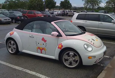 Coches Hello Kitty