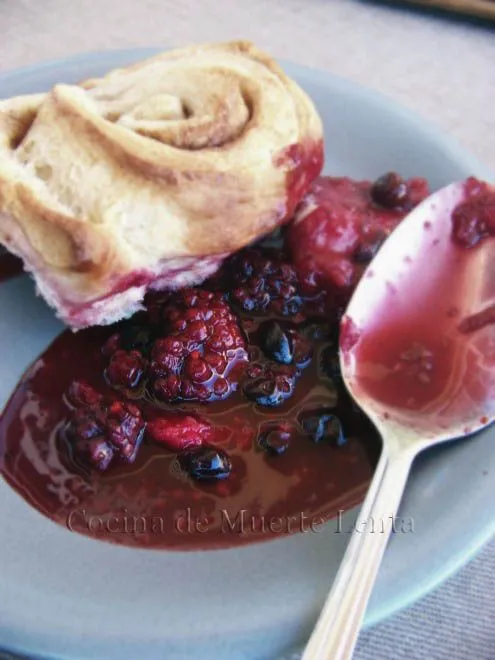 Cocina de Muerte Lenta: Bollitos con Frutas de Invierno