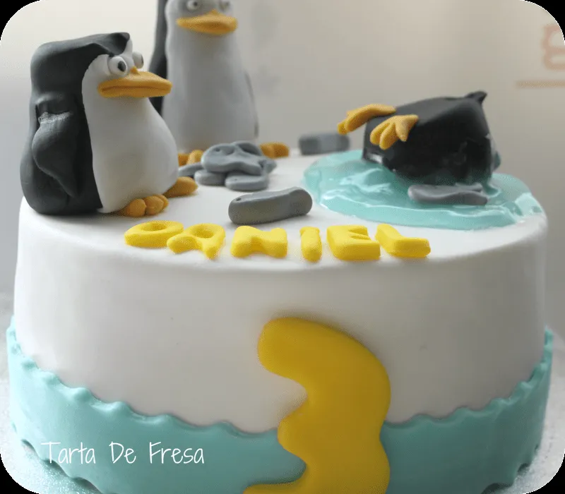 La Cocina de Tarta de Fresa: Tarta pinguinos de Madagascar!