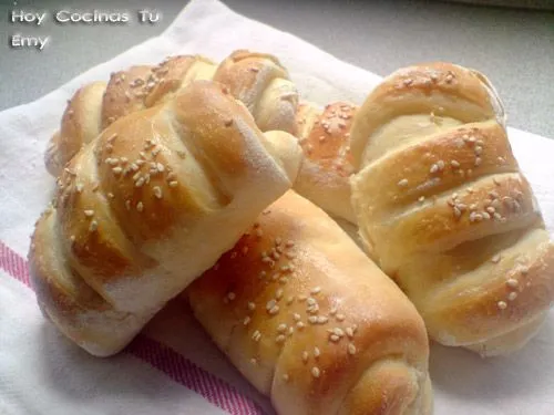 Hoy Cocinas Tú: Panecillos rellenos de queso fresco