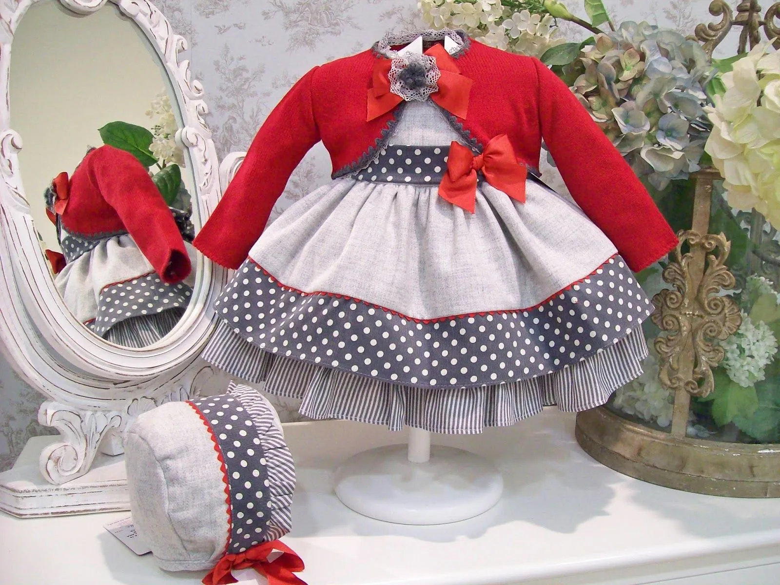 Cocolina moda infantil: GRIS Y ROJO. OTOÑO-INVIERNO 2013/