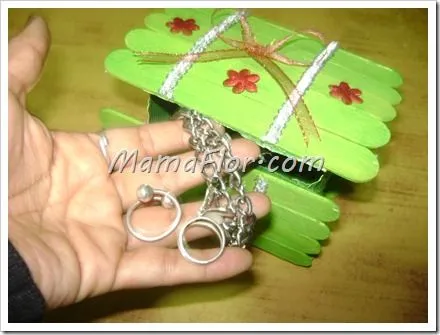 Como hacer un cofre con bajalenguas - Manualidades MamaFlor