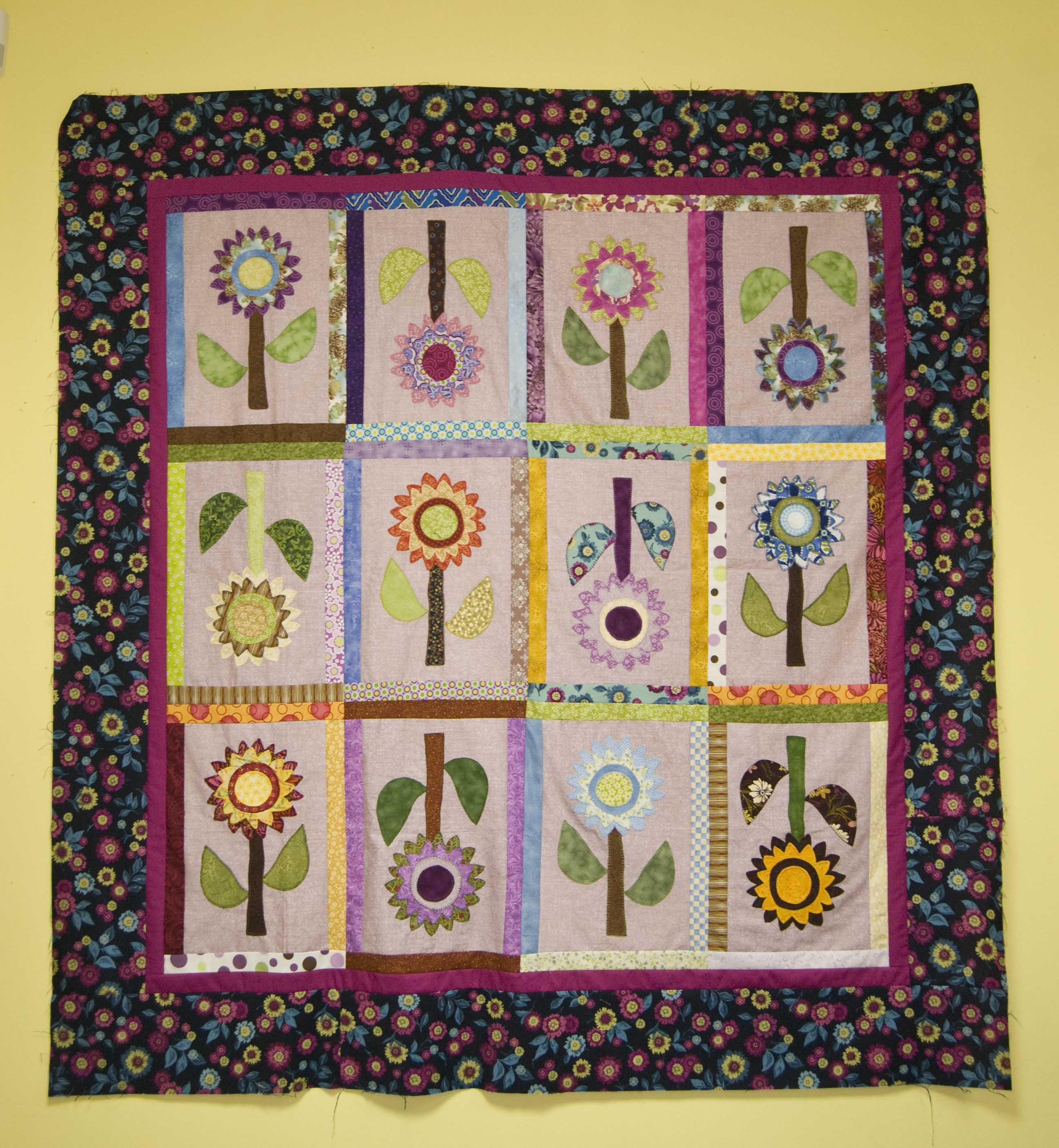 Colchas de la Amistad, Coruña Patchwork 2009-2010 Colcha "Flores ...